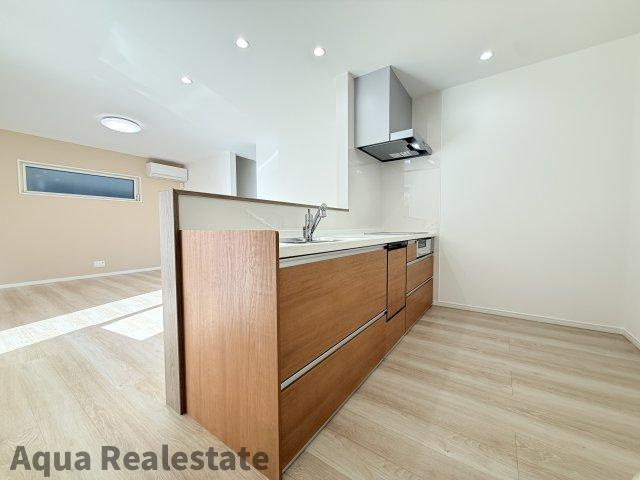 高松市高松町の新築一戸建のキッチン|キッチンでお料理をお楽しみください