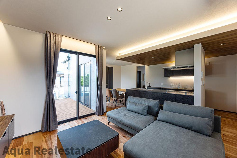 高松市林町の新築一戸建の居間・リビング