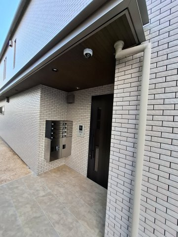 オリビア苦楽園のエントランス