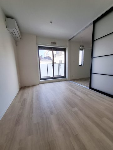 オリビア苦楽園の居間・リビング