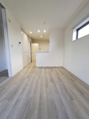 オリビア苦楽園の居間・リビング