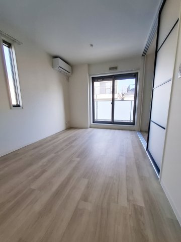 オリビア苦楽園の居間・リビング