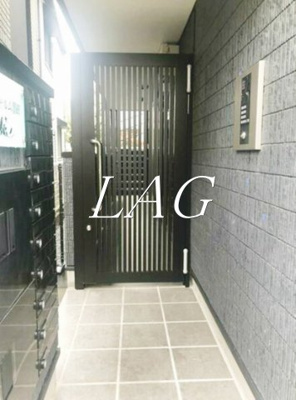 【エントランス】 | エレ・シャルム墨田 | エントランスになります。