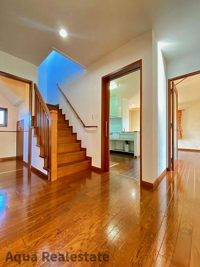 香川県さぬき市大川町　リノベ住宅の玄関|明るい玄関です