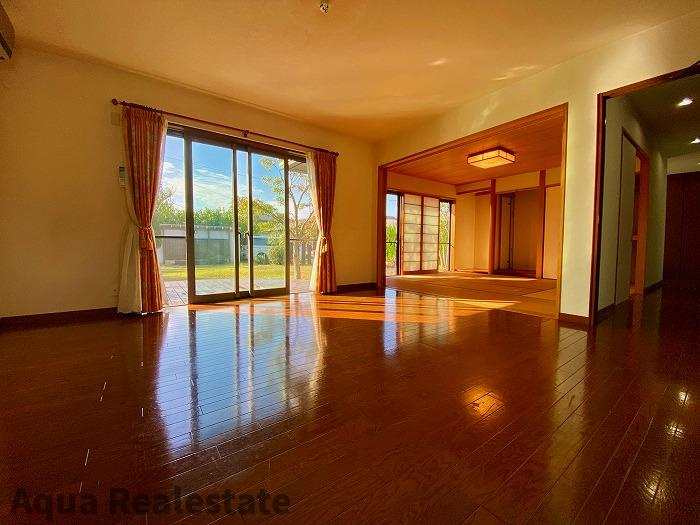 香川県さぬき市大川町　リノベ住宅の居間・リビング|使いやすいリビングです