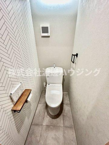香里園ガレージハウスのトイレ