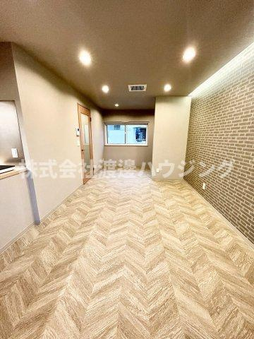 香里園ガレージハウスの居間・リビング