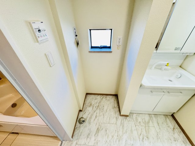 松戸市樋野口新築戸建【中部小学校：10分】のランドリースペース|洗濯機置き場