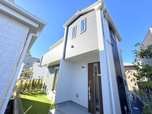 松戸市樋野口新築戸建【中部小学校：10分】の外観|C号棟外観・完成済み内覧可能です！