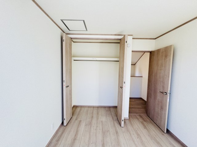 松戸市樋野口新築戸建【中部小学校：10分】の収納|5帖洋室収納