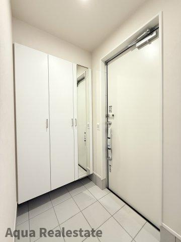 高松市西山崎町の新築一戸建の玄関|きれいな玄関です