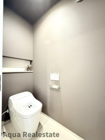 高松市西山崎町の新築一戸建のトイレ|落ち着いたトイレです