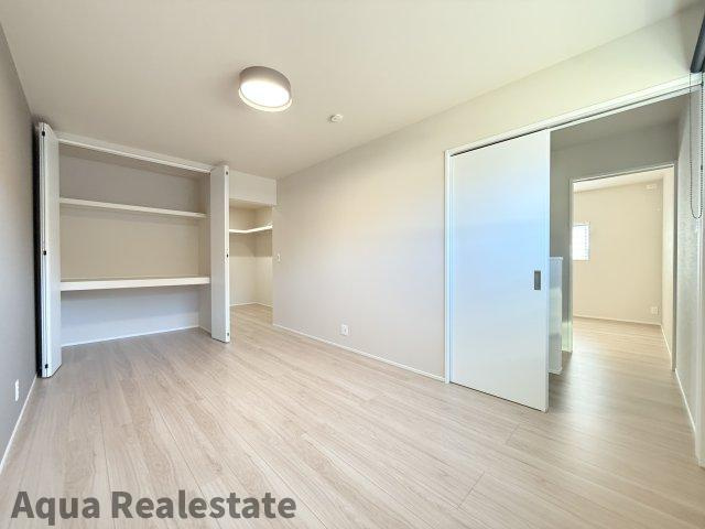 高松市西山崎町の新築一戸建の寝室|落ち着いて過ごせるお部屋なので、寝室にいかがでしょうか