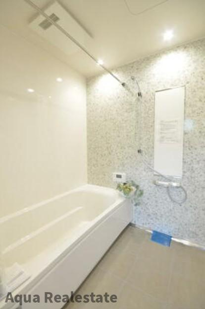 高松市西山崎町の新築一戸建の浴室|ゆったり過ごせるお風呂です