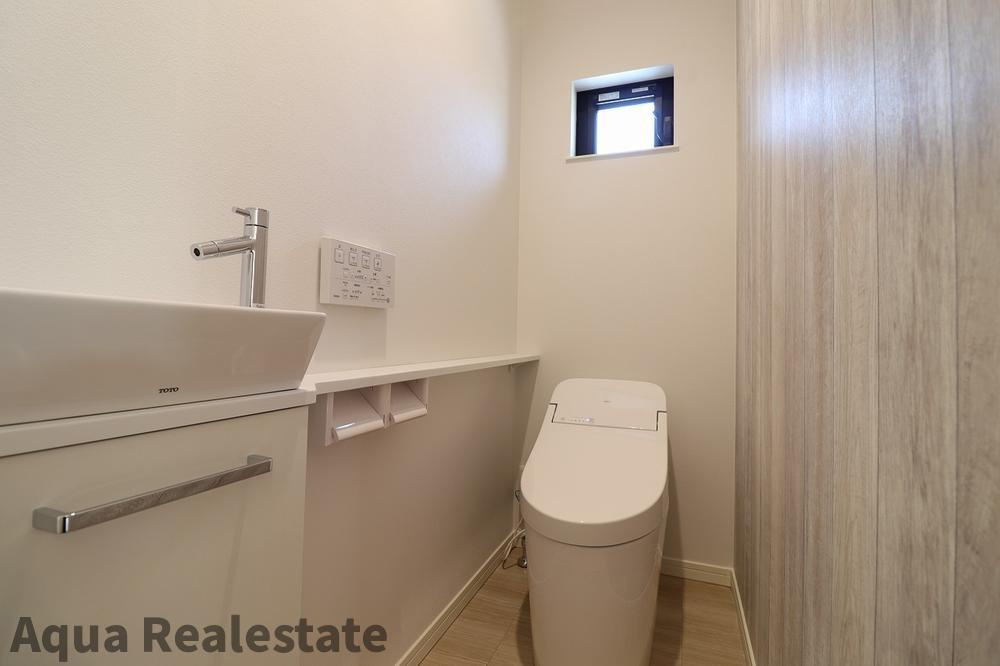 高松市木太町の中古一戸建のトイレ