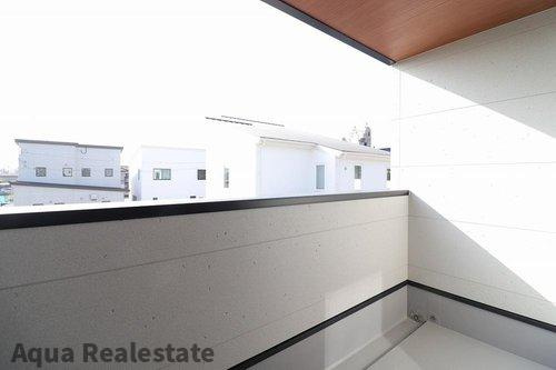 高松市木太町の中古一戸建のバルコニー