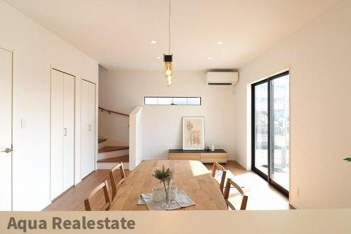 高松市木太町の中古一戸建の居間・リビング