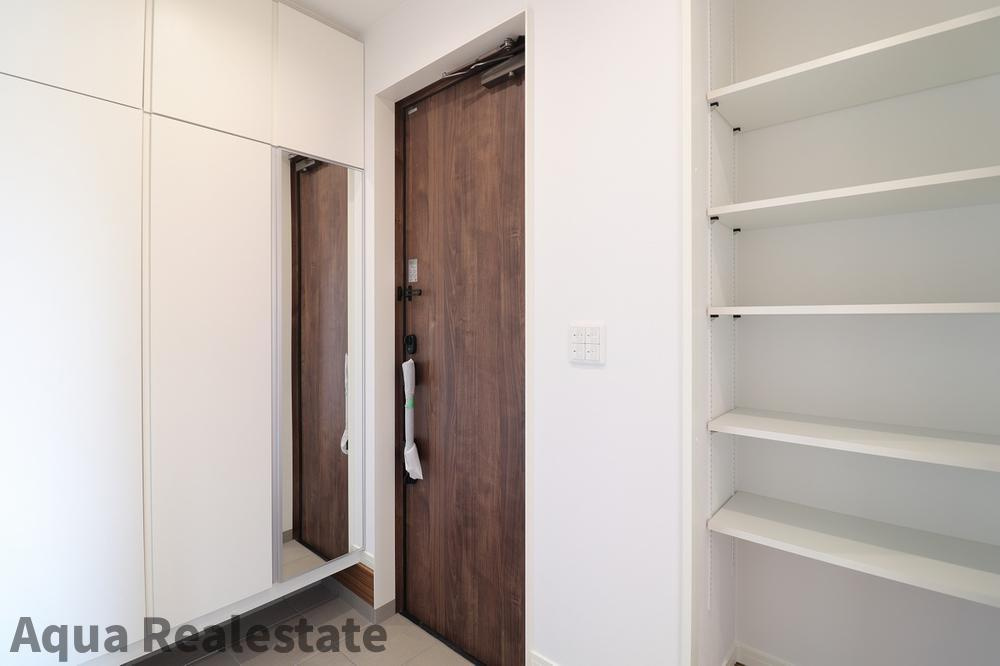 高松市木太町の中古一戸建の玄関