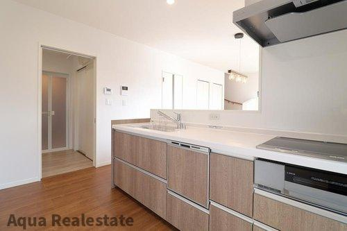 高松市木太町の中古一戸建のキッチン