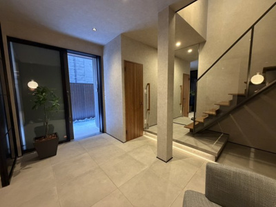 【玄関】 | HEBEL MAISON PREMIUM 夙川