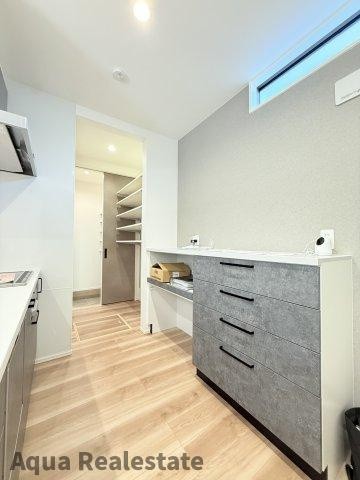 高松市西宝町モデルハウスの収納|小物を収納するのに便利です