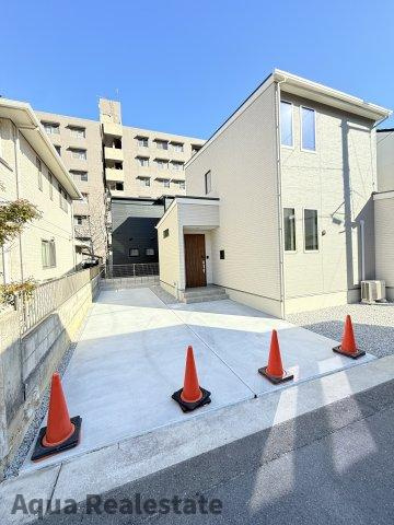 高松市西宝町モデルハウスの駐車場|駐車場があるので、車を買う予定の方も安心です