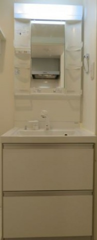 one top 東今里の洗面所