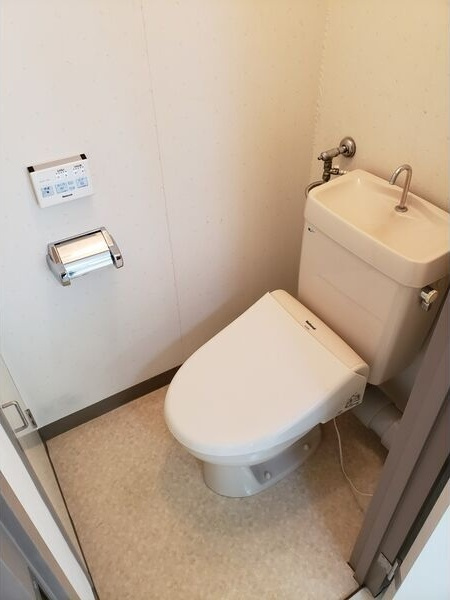 セイム・サッポロのトイレ