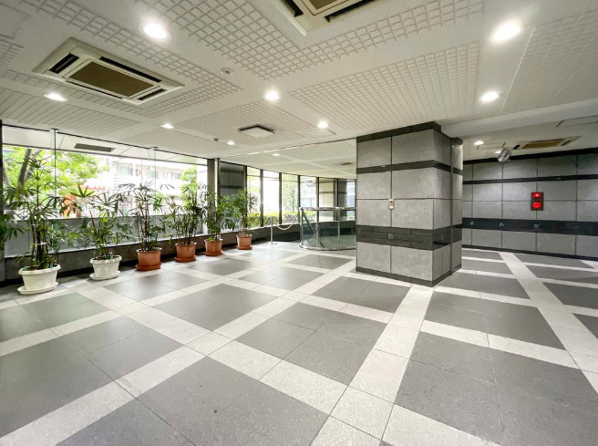 シーアイマンション上野のエントランス