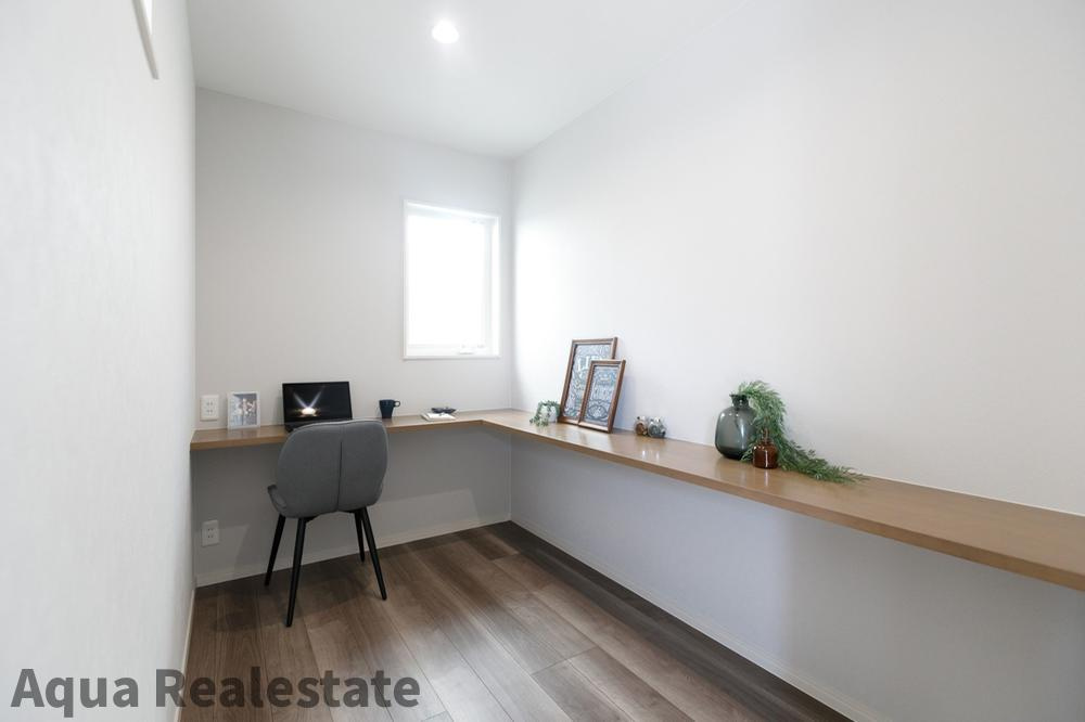 高松市扇町　インナーガレージ＋趣味を楽しむ書斎のあるお家のその他