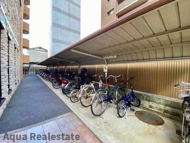 ダイアパレスサンポート高松の駐輪場