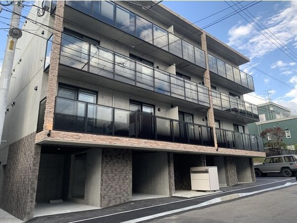 amadeus澄川の外観