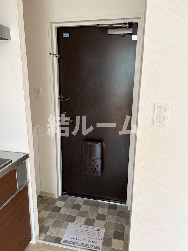 板橋区東新町１丁目の賃貸マンションの玄関