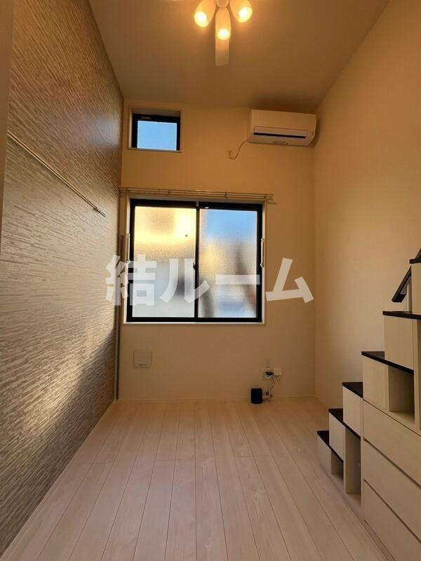 北区王子本町２丁目のアパートの居間・リビング