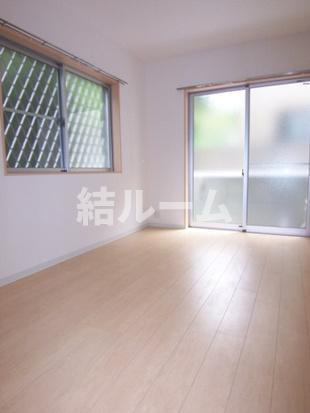 練馬区桜台２丁目の賃貸マンションの居間・リビング