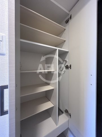 エスリード大阪クレストコートの内装|エスリード大阪クレストコート　シューズボックス