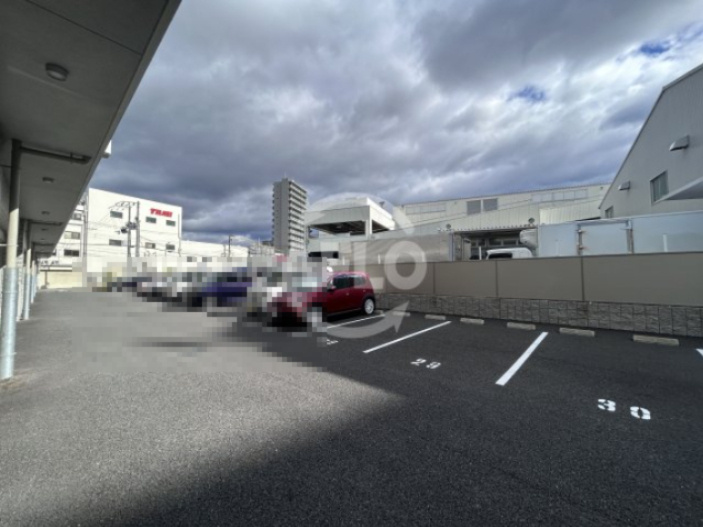 エスリード大阪クレストコートの駐車場|エスリード大阪クレストコート　駐車場