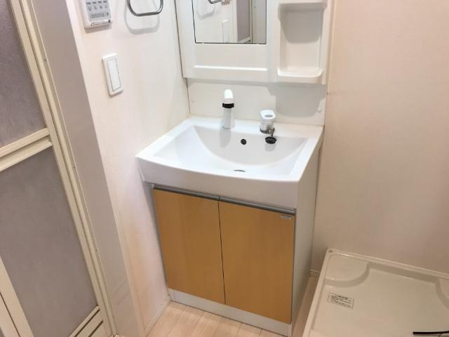 ルーチェの洗面所|洗髪洗面化粧台