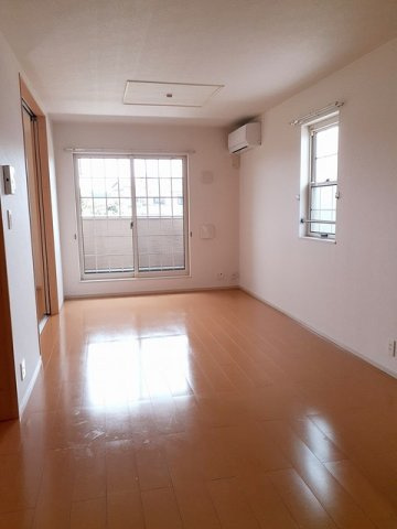 カーサ尾城の居間・リビング|居間です