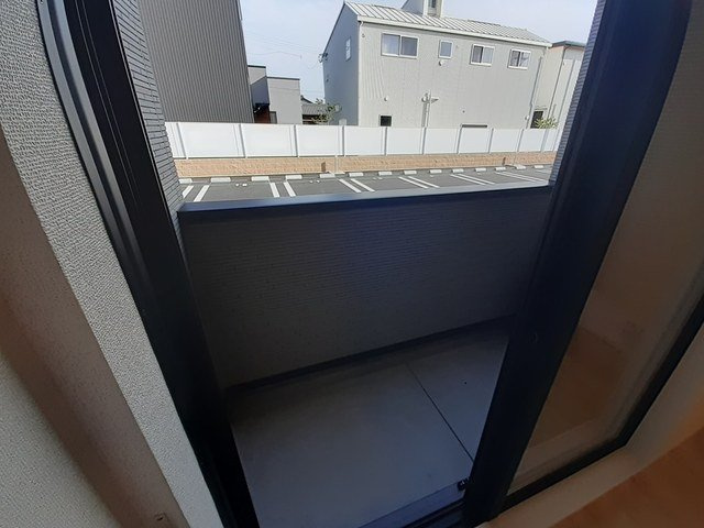 ホワイトベリーのバルコニー|バルコニー付きです