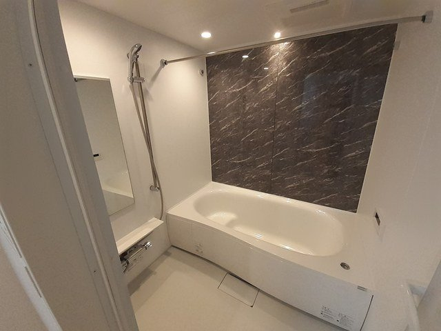 ホワイトベリーの浴室|きれいなお風呂です