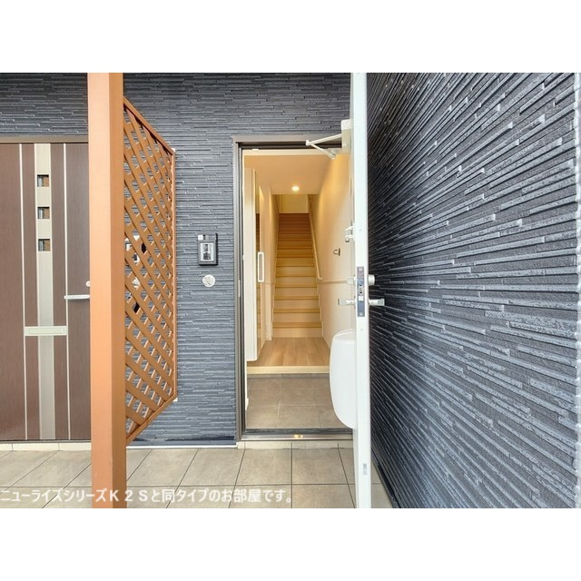 カーサ・ルピナスの玄関