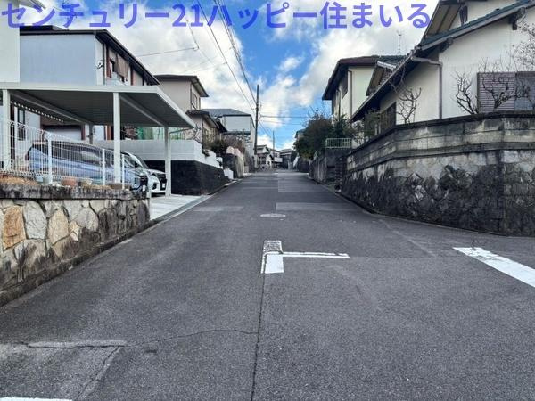 岡崎市滝町字外浦の売地の前面道路含む現地写真