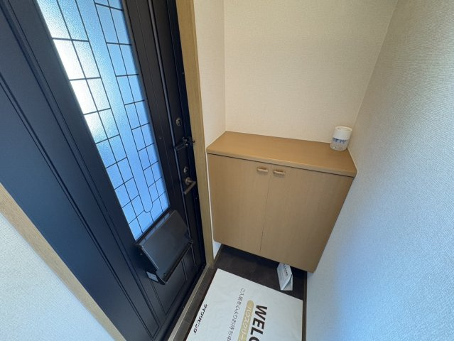 オリゾン　Ｂの玄関|他社様掲載物件もまとめてご紹介、ご案内可能です(^^)/