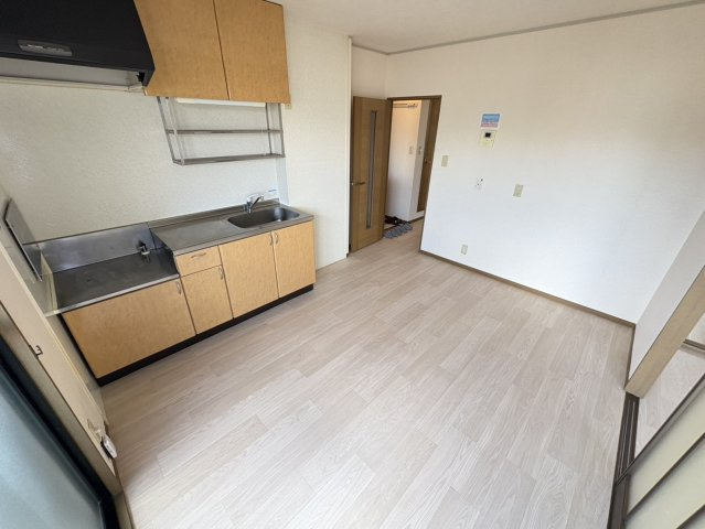 オリゾン　Ｂの居間・リビング|他社様掲載物件もまとめてご紹介、ご案内可能です(^^)/