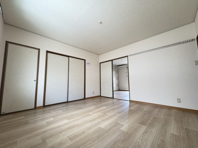 オリゾン　Ｂの居間・リビング|他社様掲載物件もまとめてご紹介、ご案内可能です(^^)/