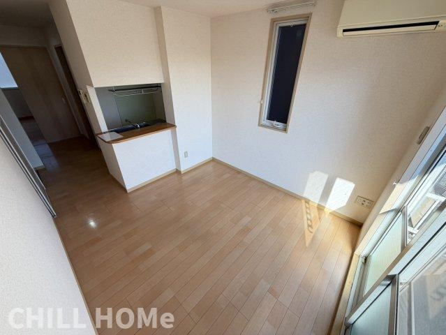 ヴィラ・ブルーノ　Ｅの居間・リビング|他社様掲載物件もまとめてご紹介、ご案内可能です(^^)/