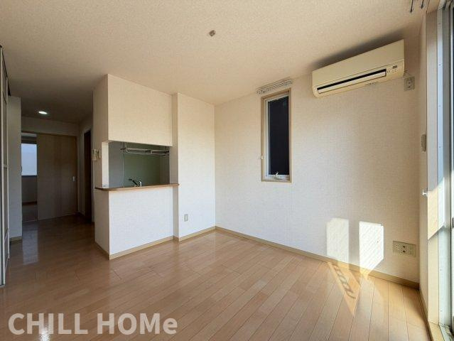 ヴィラ・ブルーノ　Ｅの居間・リビング|他社様掲載物件もまとめてご紹介、ご案内可能です(^^)/