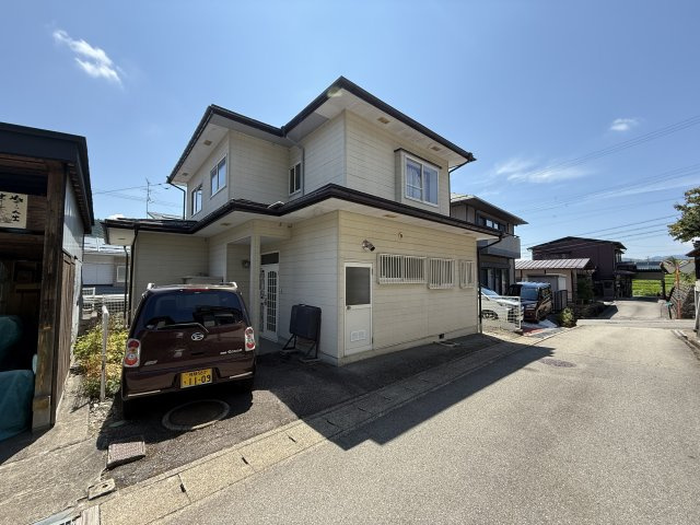 1/28成約　高山市旭ヶ丘町　400万（11/10新規）