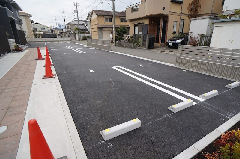 メゾン・ド・ロワールの駐車場